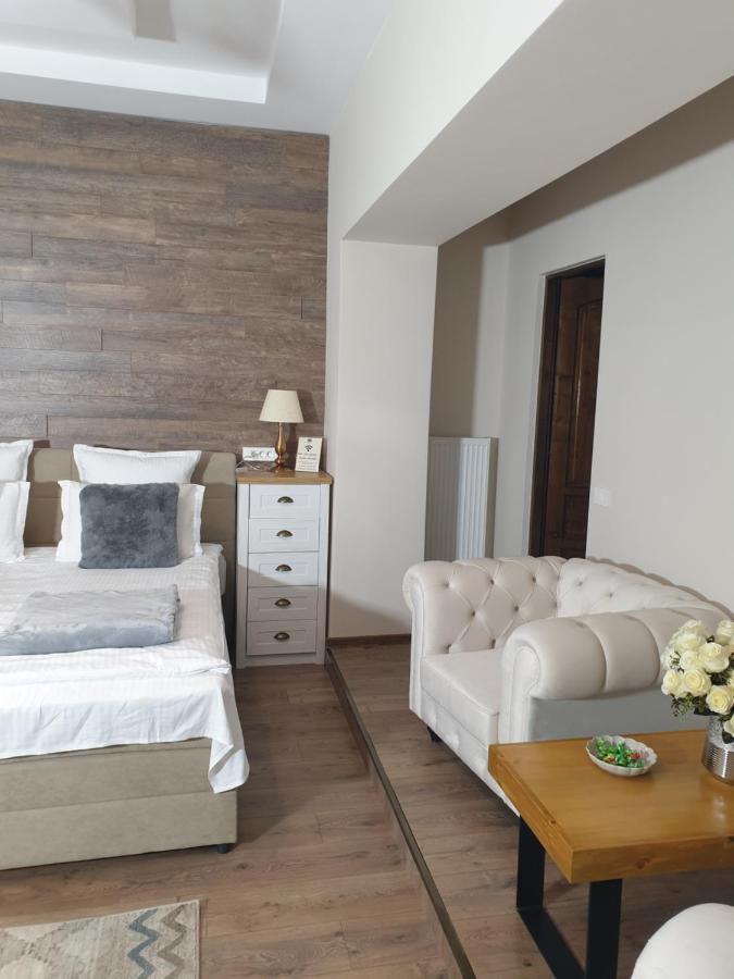 Imperial Rooms - Ultracentral - Jacuzzi Cu Hidromasaj Oradea Buitenkant foto