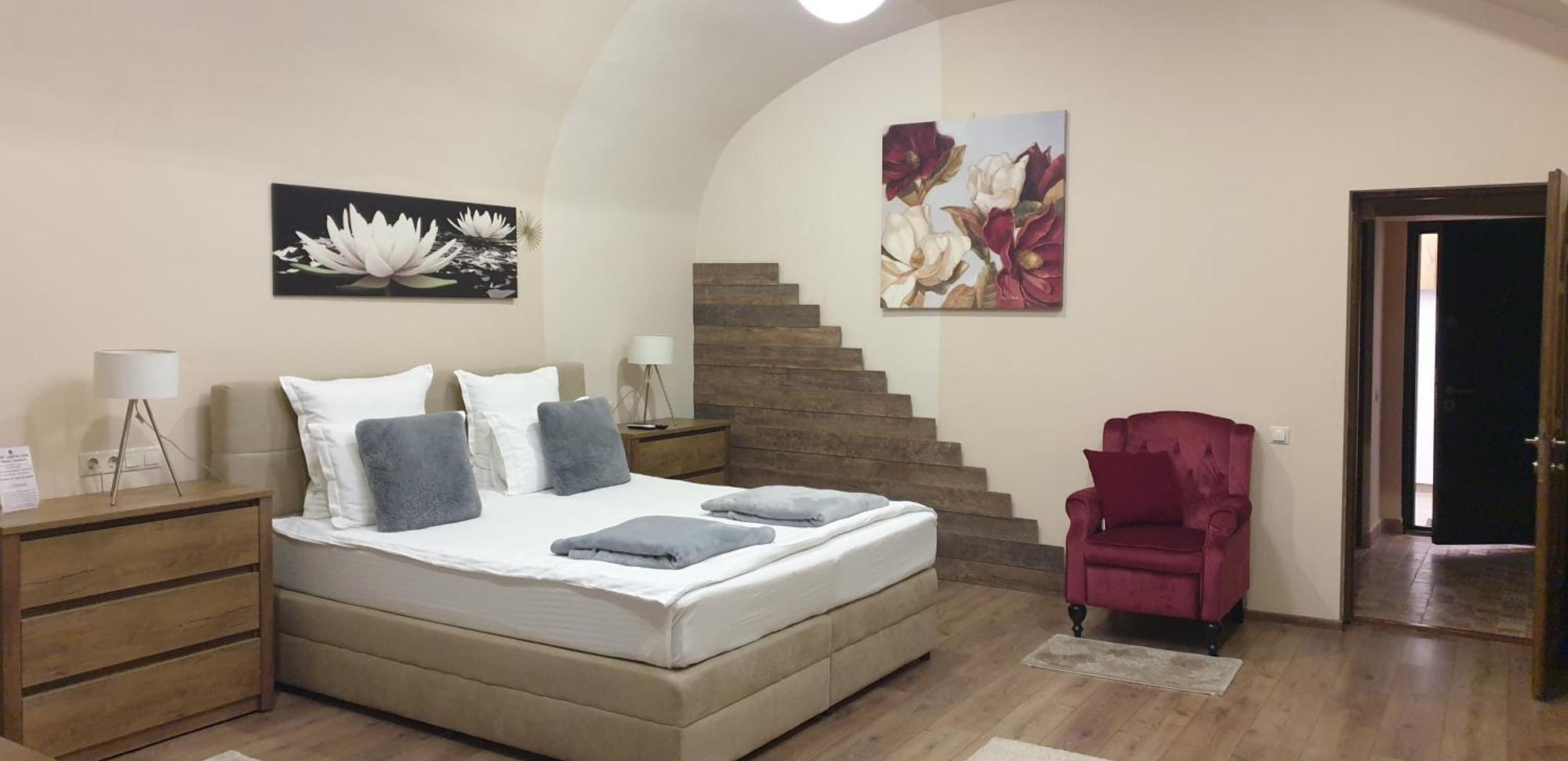 Imperial Rooms - Ultracentral - Jacuzzi Cu Hidromasaj Oradea Buitenkant foto