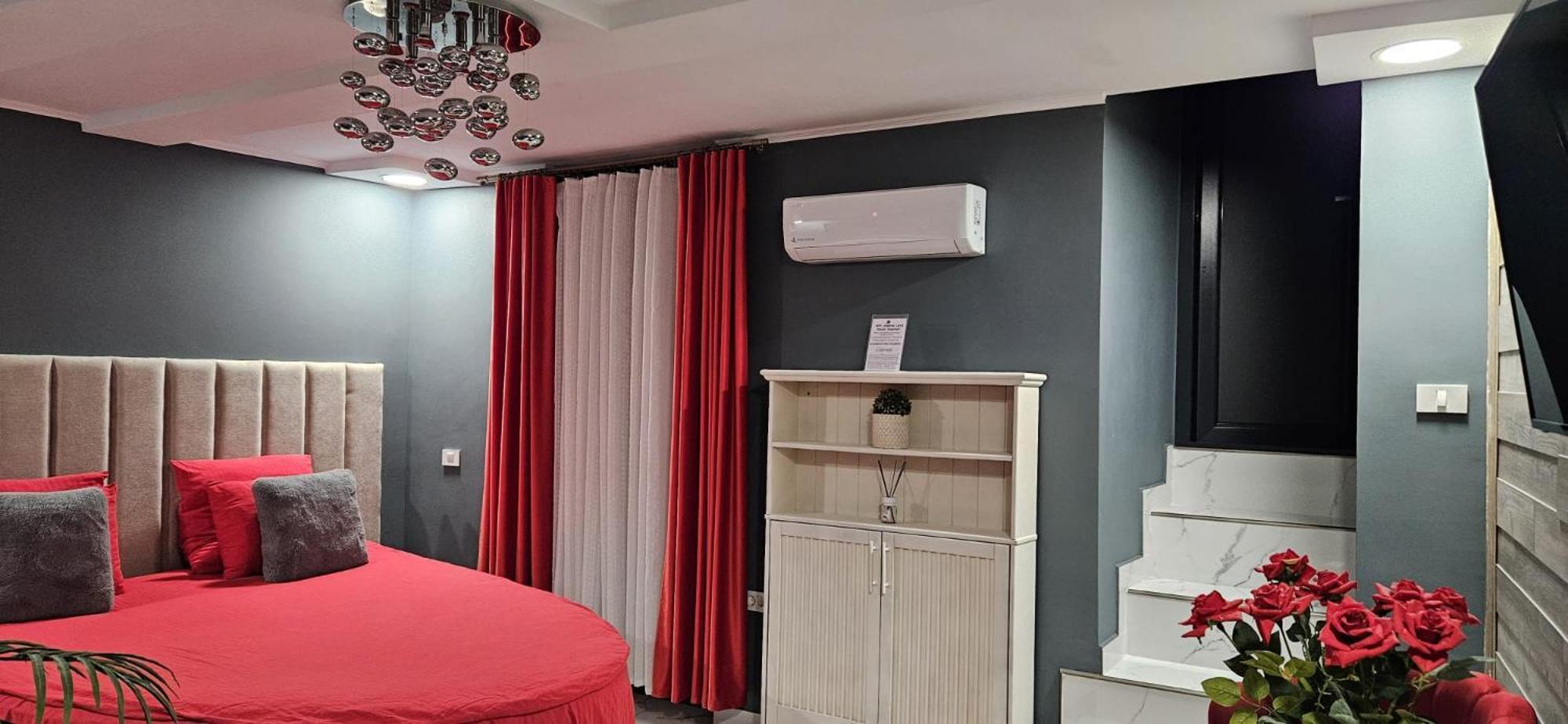 Imperial Rooms - Ultracentral - Jacuzzi Cu Hidromasaj Oradea Buitenkant foto